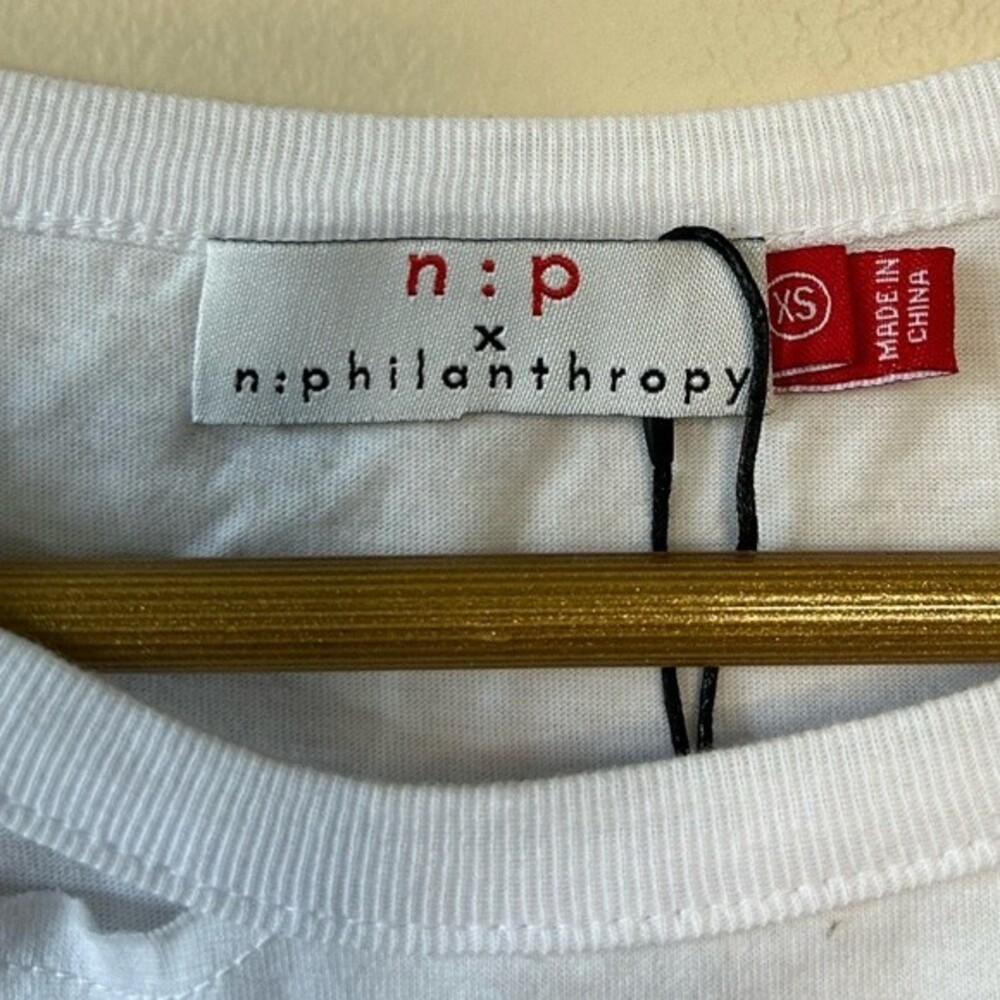 n:Philanthropy Classic White Distressed Tee Shirt Size XS - Picture 4 of 7